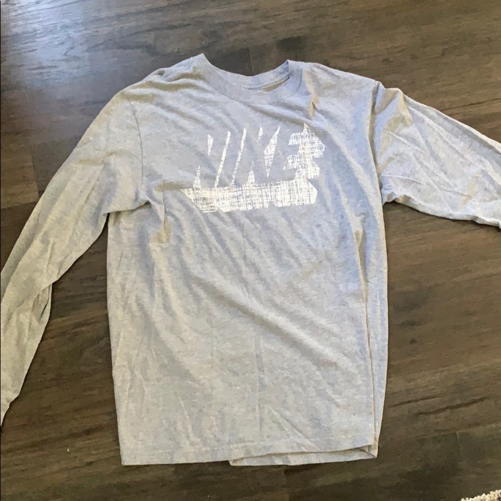 Nike long sleeve shirt